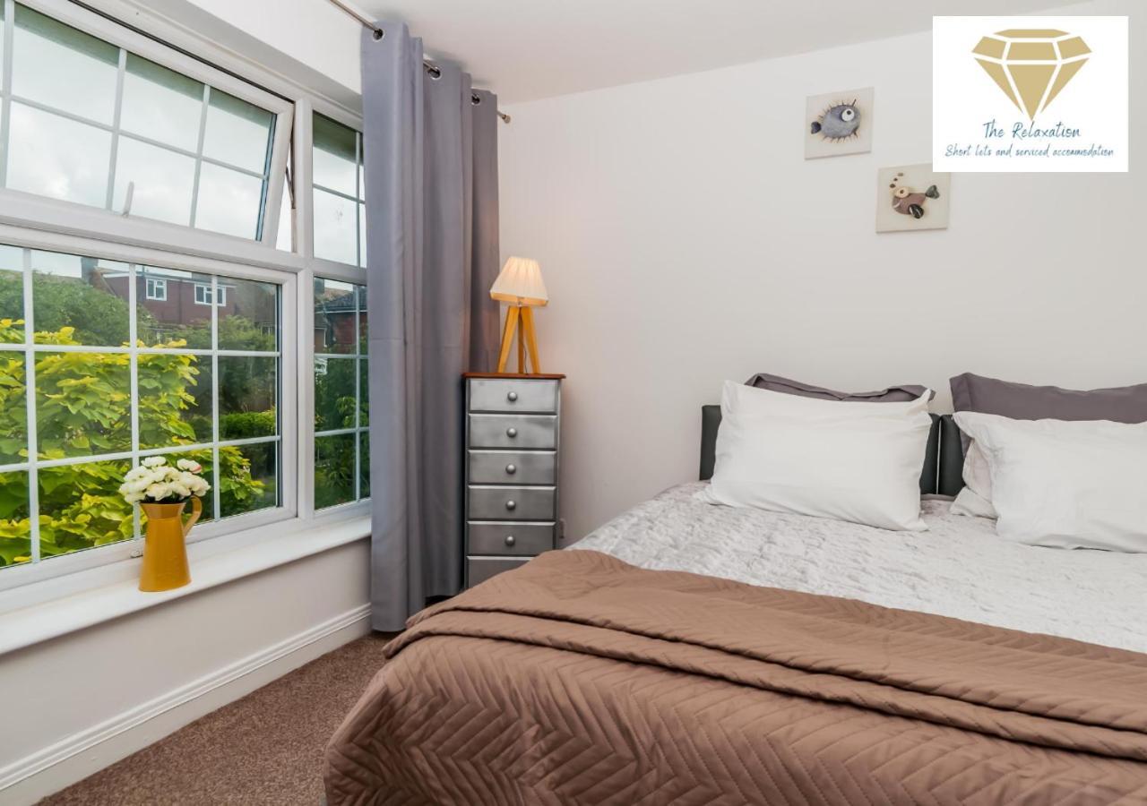 2 Bed Apartment-5 Guests - Business-Relocation-Parking - The Brighton Short Stay & Serviced Apartments Exterior foto