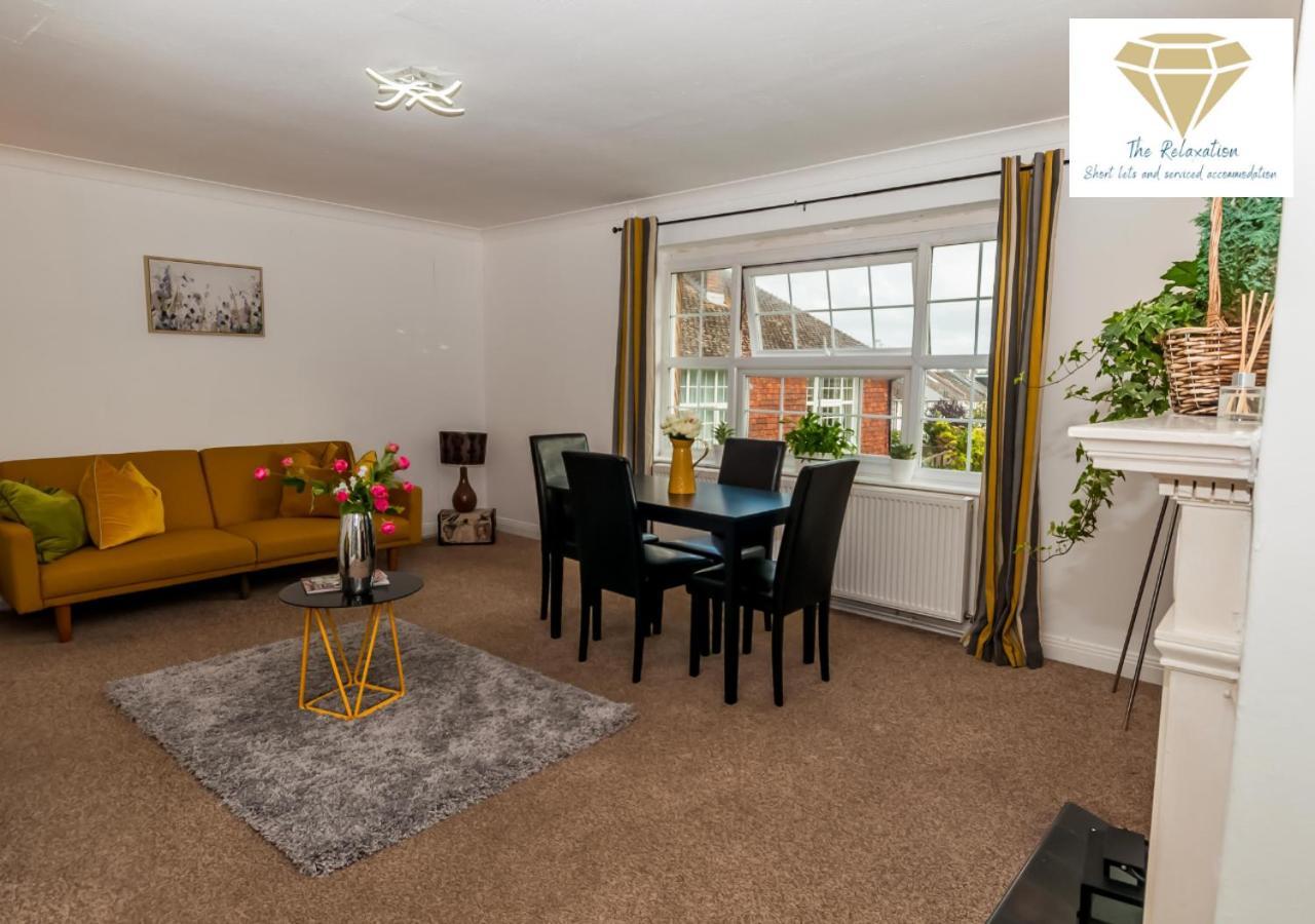 2 Bed Apartment-5 Guests - Business-Relocation-Parking - The Brighton Short Stay & Serviced Apartments Exterior foto