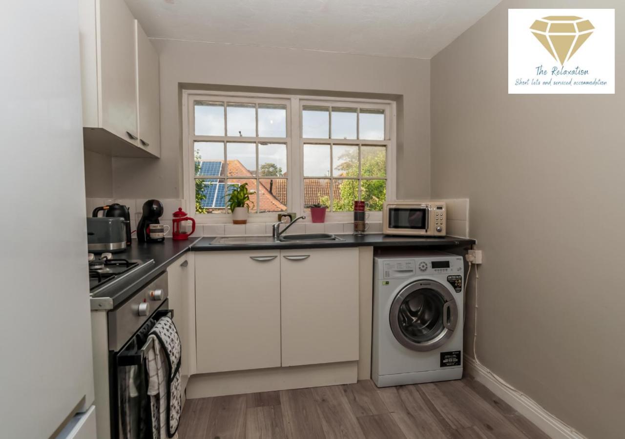 2 Bed Apartment-5 Guests - Business-Relocation-Parking - The Brighton Short Stay & Serviced Apartments Exterior foto